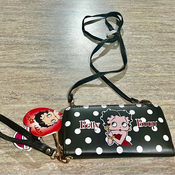 NWT Betty Boop3 ways to wear wallet- wristlet-crossbody bag - Picture 12 of 16